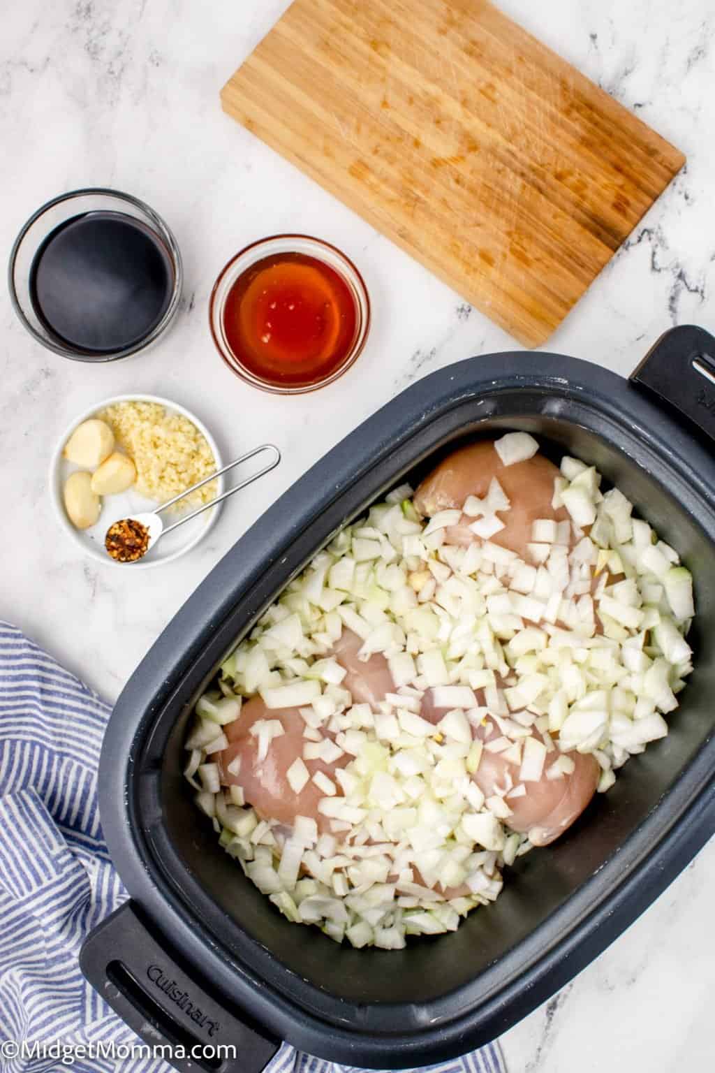 Slow Cooker Honey Garlic Chicken Recipe • MidgetMomma