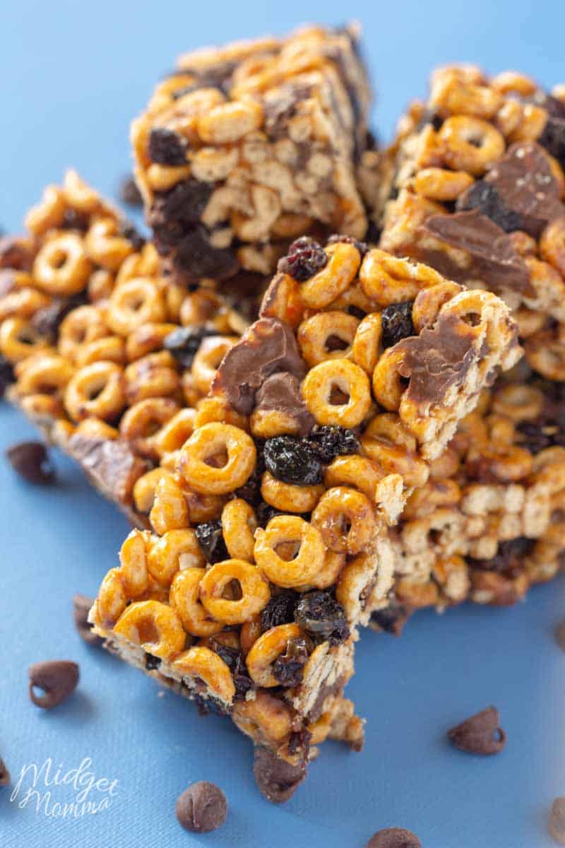 Chocolate Chip Cheerio Cereal Bars