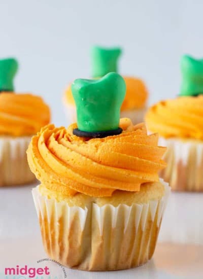 goofy hat cupcakes