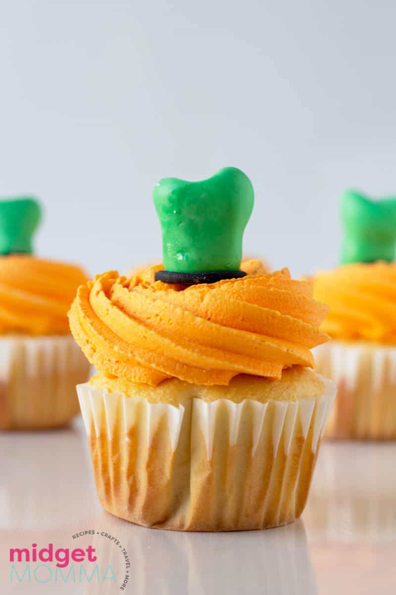 goofy hat cupcakes