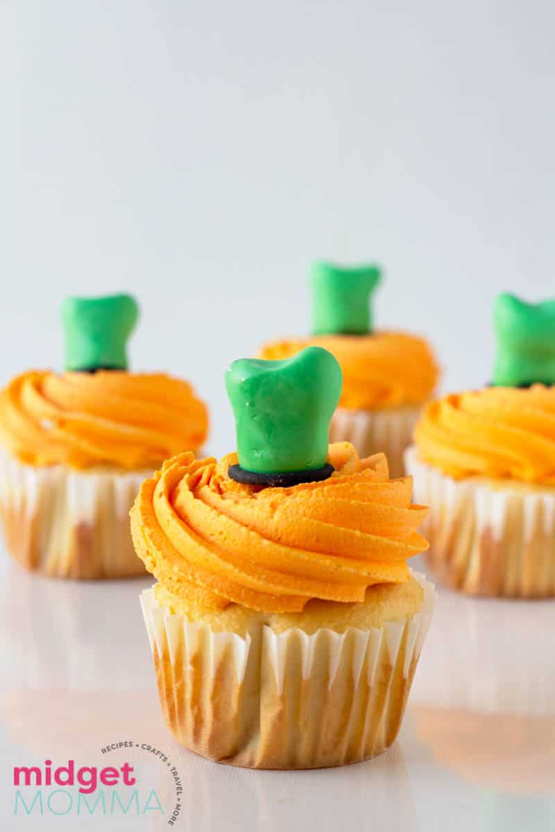 goofy hat cupcakes