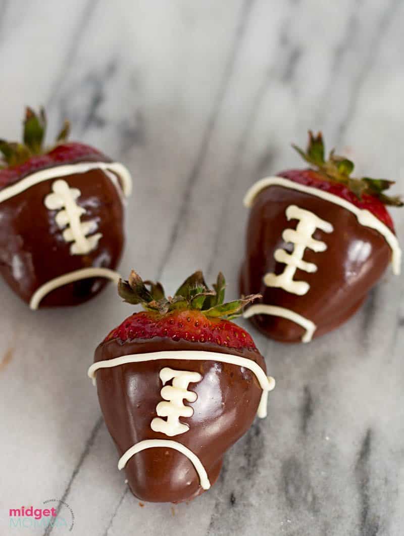 July 4th Inspired White Chocolate Dipped Strawberries - Savings Lifestyle