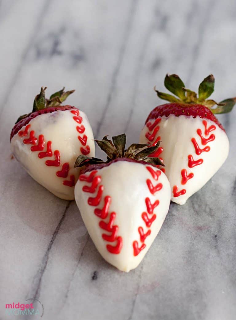 Baseball Chocolate Covered Strawberries • MidgetMomma
