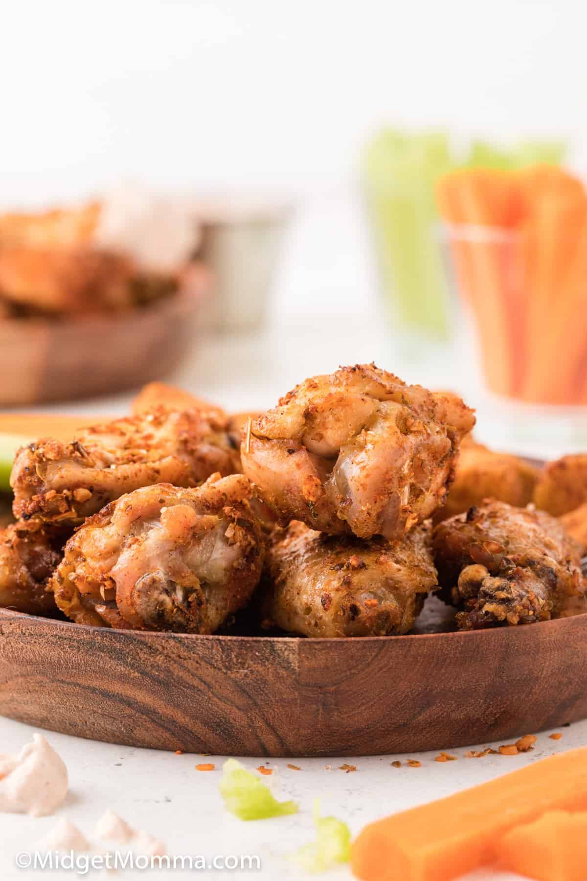 https://www.midgetmomma.com/wp-content/uploads/2016/07/Cajun-chicken-wings-29.jpg