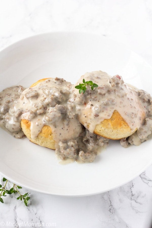 Homemade sausage gravy