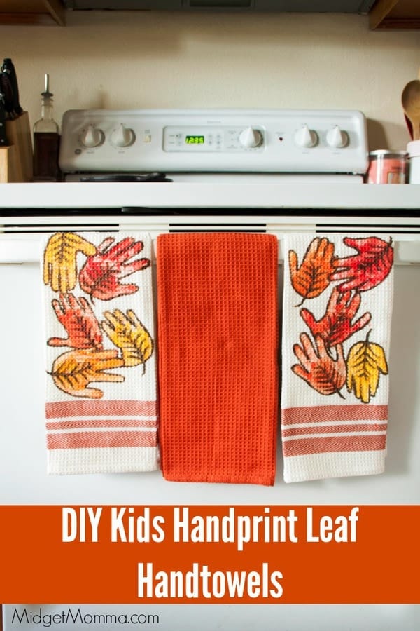 Bring Christmas to the kitchen! These cute decorative towels are