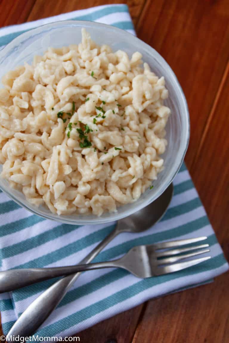 How to Make German Spaetzle •