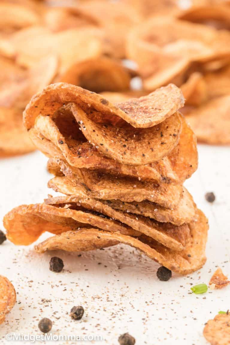 Black Pepper and Sea Salt Potato Chips • MidgetMomma