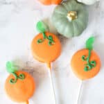 How to make Pumpkin Oreo Pops • MidgetMomma