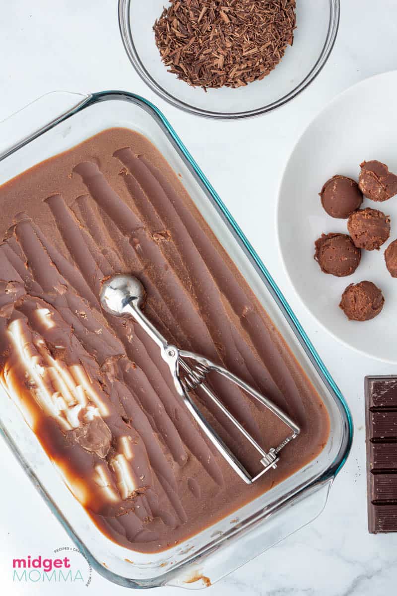 https://www.midgetmomma.com/wp-content/uploads/2017/02/Homemade-Chocolate-Truffles-Recipe-8.jpg