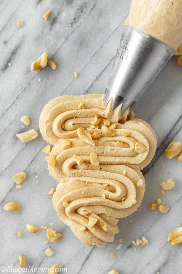 Peanut Butter Buttercream Frosting • MidgetMomma