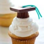 Graduation hat cupcakes