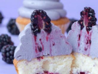 blackberry cupcake