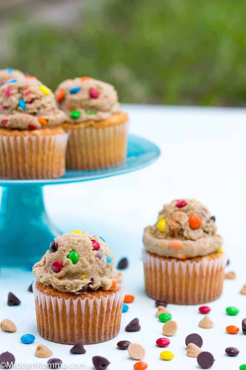 monster cookie frosting cupcakes