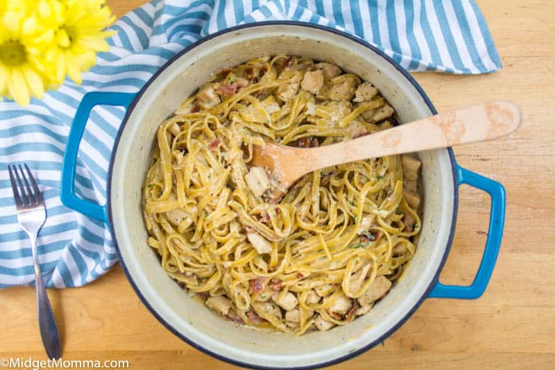 Pot of chicken alfredo pasta