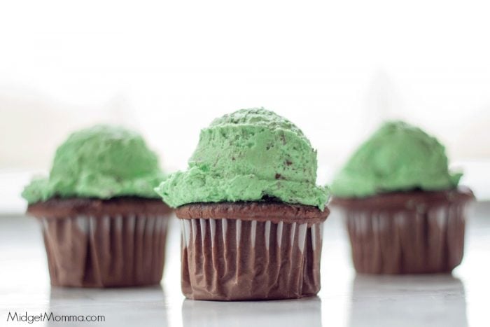 Mint Chocolate Chip cupcake frosting Recipe