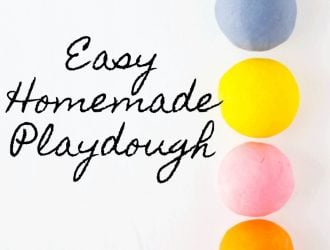 easy homemade playdough recipe. This homemade playdough is so much fun to make with the kids! The kids will love making this diy playdough in the colors that they pick! #playdough #diy #craftsforkids