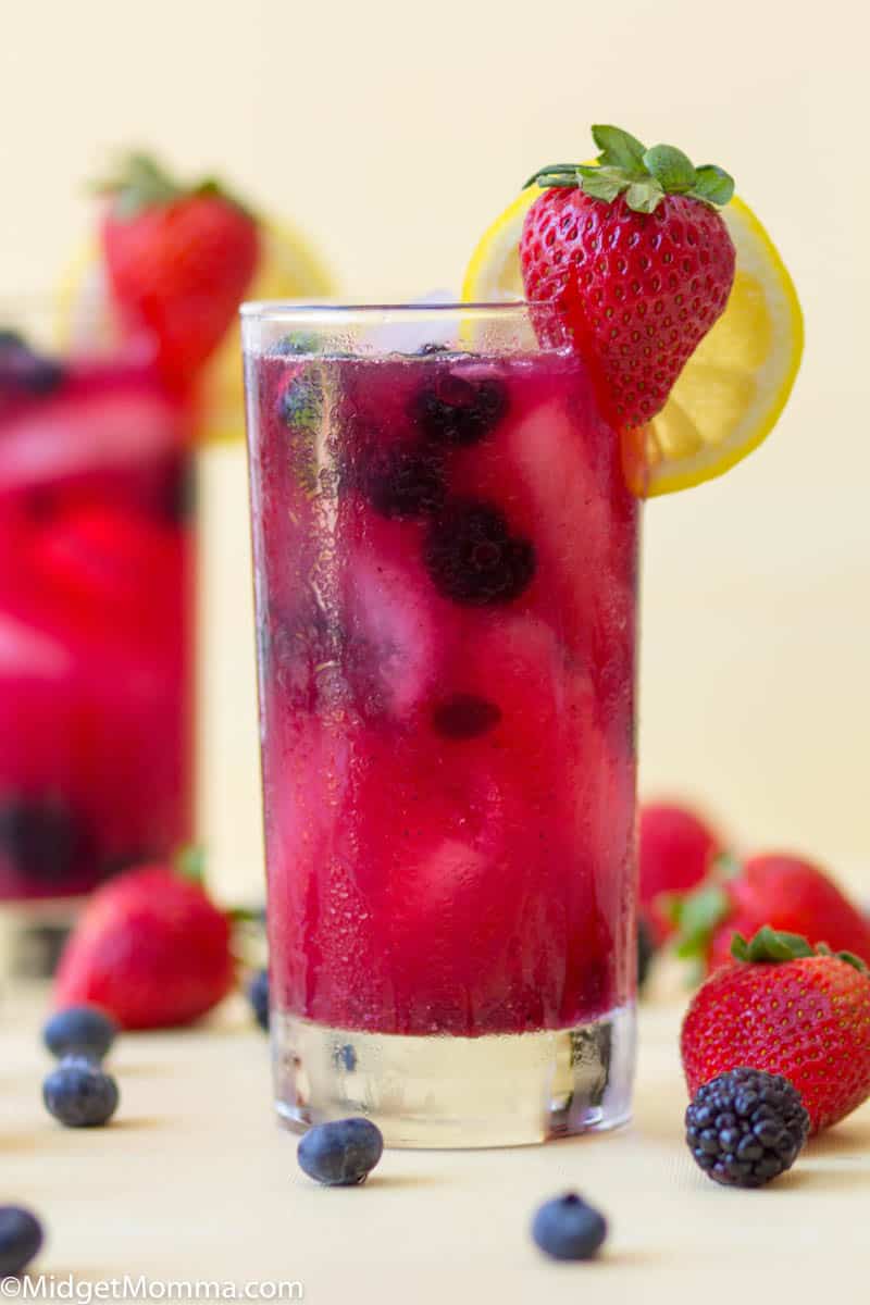 Refreshing Berry Lemonade (Made with Strawberries, Blueberries