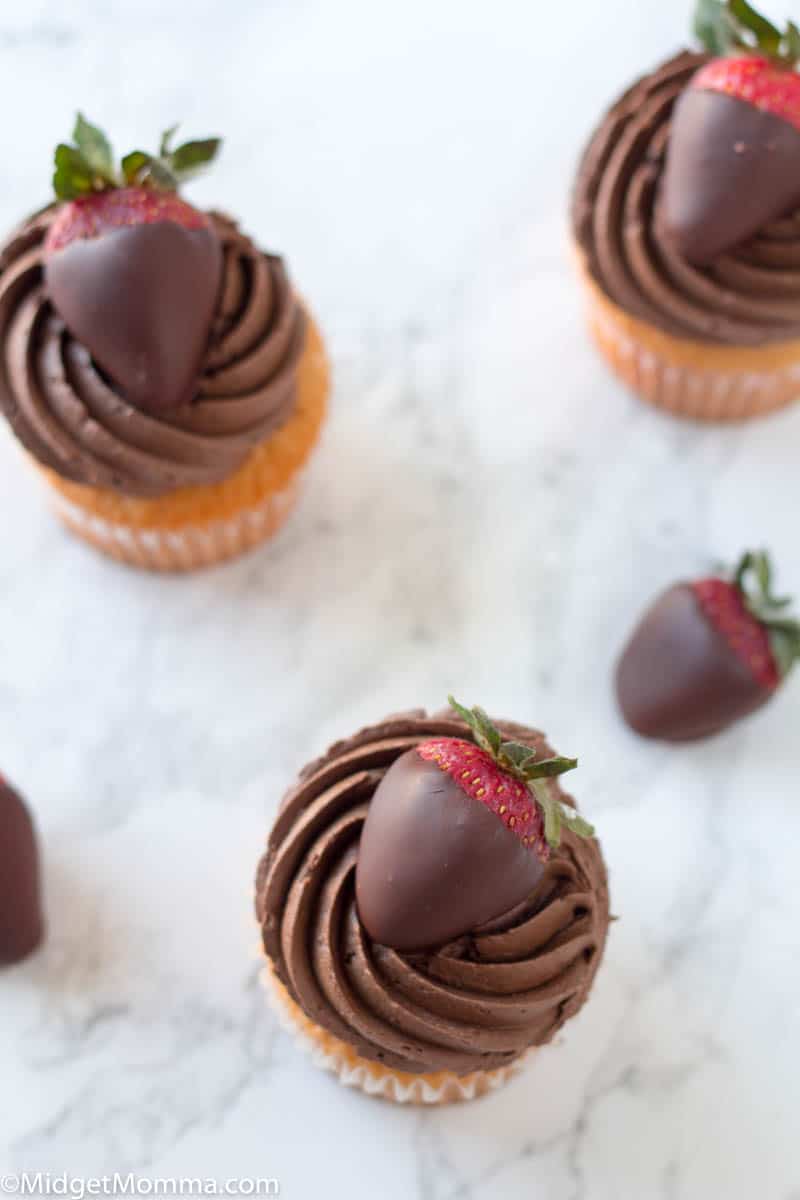 Chocolate Covered Strawberry Cupcakes