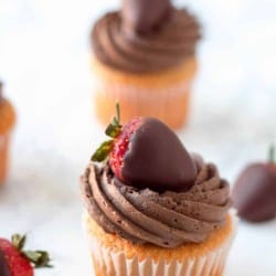 Chocolate Covered Strawberry Cupcakes