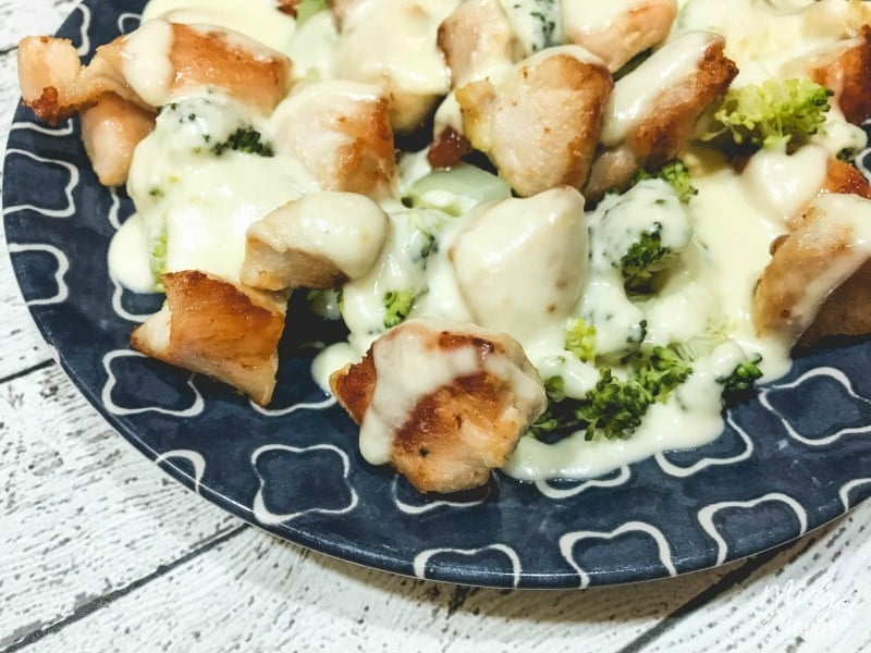 Chicken and Broccoli Alfredo 