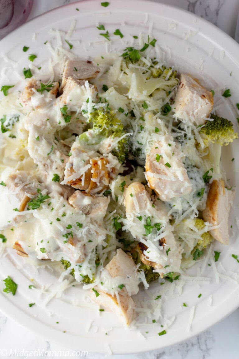 Easy Chicken And Broccoli Alfredo • MidgetMomma