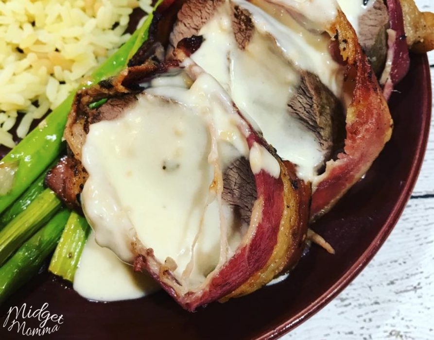 Roasted Garlic Cream Sauce Recipe • MidgetMomma