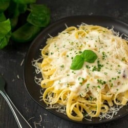 garlic cream sauce