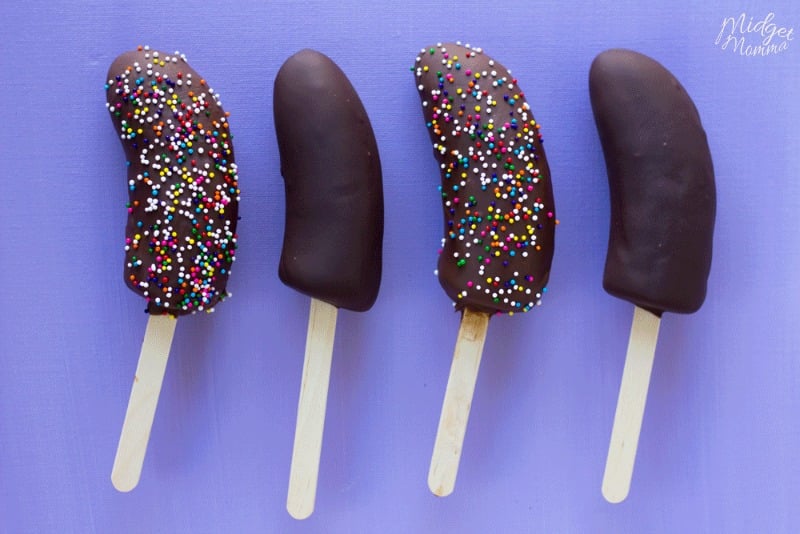 Frozen Chocolate Covered Bananas • MidgetMomma