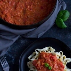 This creamy tomato sauce tastes just like it came out of a chef's kitchen! Bursting with flavors of tomato, garlic and the addition of spices and heavy cream.