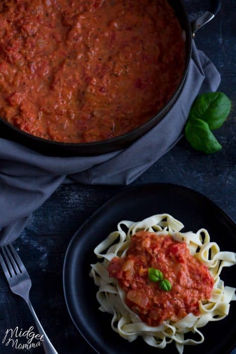 This creamy tomato sauce tastes just like it came out of a chef's kitchen! Bursting with flavors of tomato, garlic and the addition of spices and heavy cream.