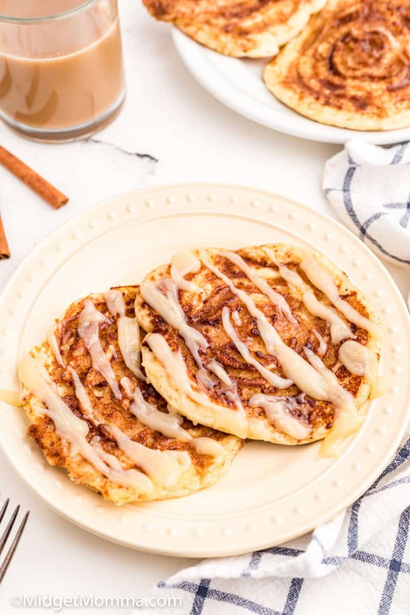 Cinnamon Roll Pancakes With Cream Cheese Glaze