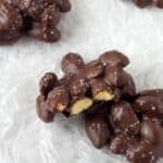 Keto Friendly Chocolate covered almonds are the perfect chocolate keto treat. #keto #chocolate #Lowcarb #Almonds #ChocolateCoveredAlmonds #ChocolateKeto #ChocolateAlmonds