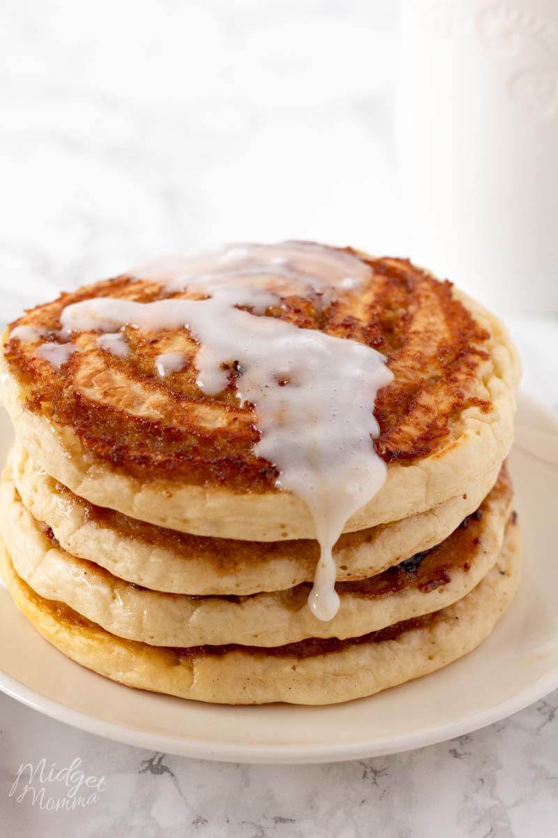 Cinnamon Roll Pancakes With Cream