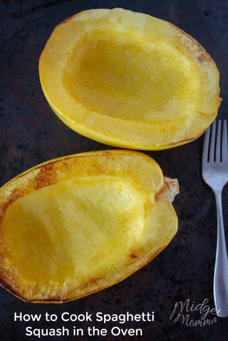 Easy instructions for how to cook spaghetti squash in the oven to make amazing baked spaghetti squash. #OvenBakedSpaghettiSquash #SpaghettiSquash #Squash 