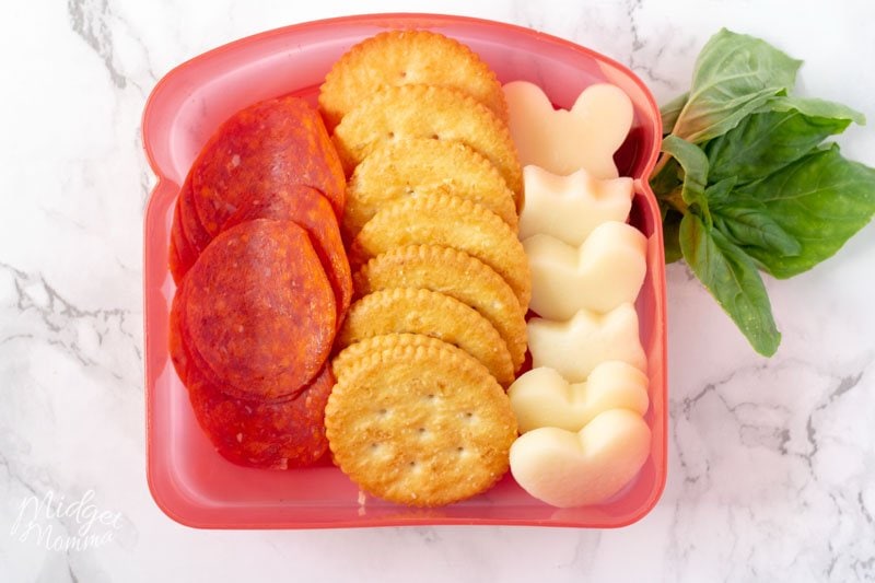 crackers pizza lunchable