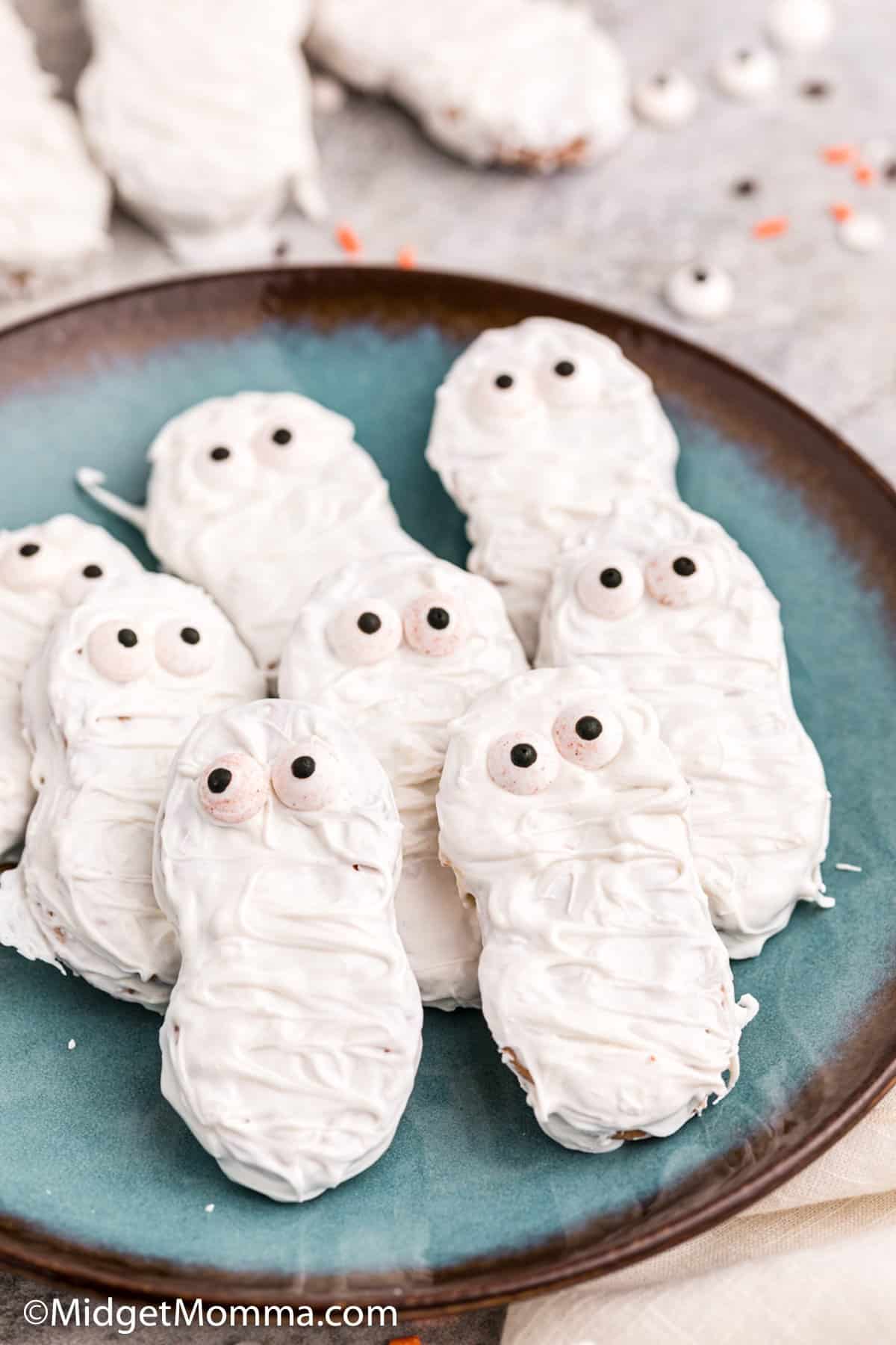 Chocolate Dipped Nutter Butter Mummy Cookies