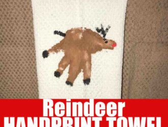 This Reindeer Handprint towel is a fun and easy christmas handprint craft to make with the kids. Easy to make with some paint and a teatowel. These Reindeer Handprint towel make great gifts and great holiday decorations!