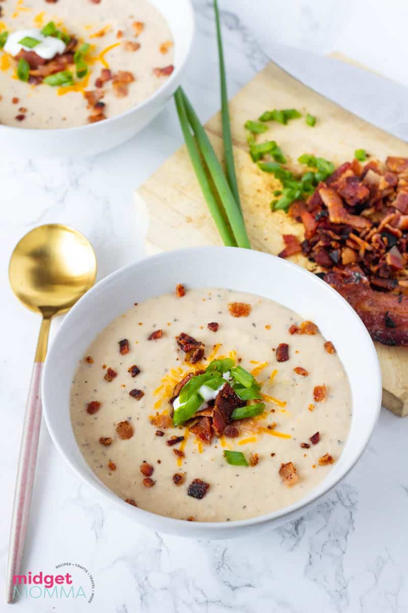 Crock-pot Bacon Cheddar Cauliflower Soup Recipe