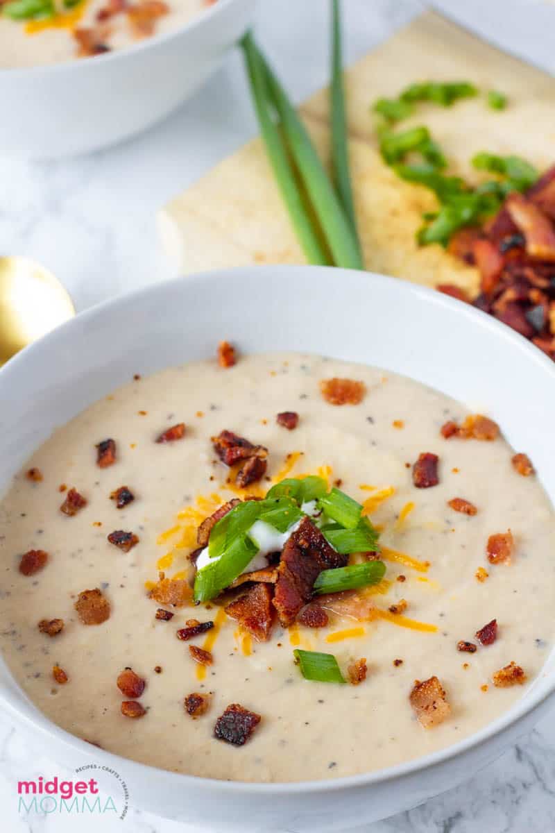 Crock-pot Bacon Cheddar Cauliflower Soup Recipe