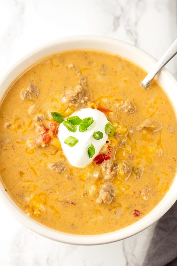Bacon Cheeseburger Soup (Easy Crockpot Recipe!)