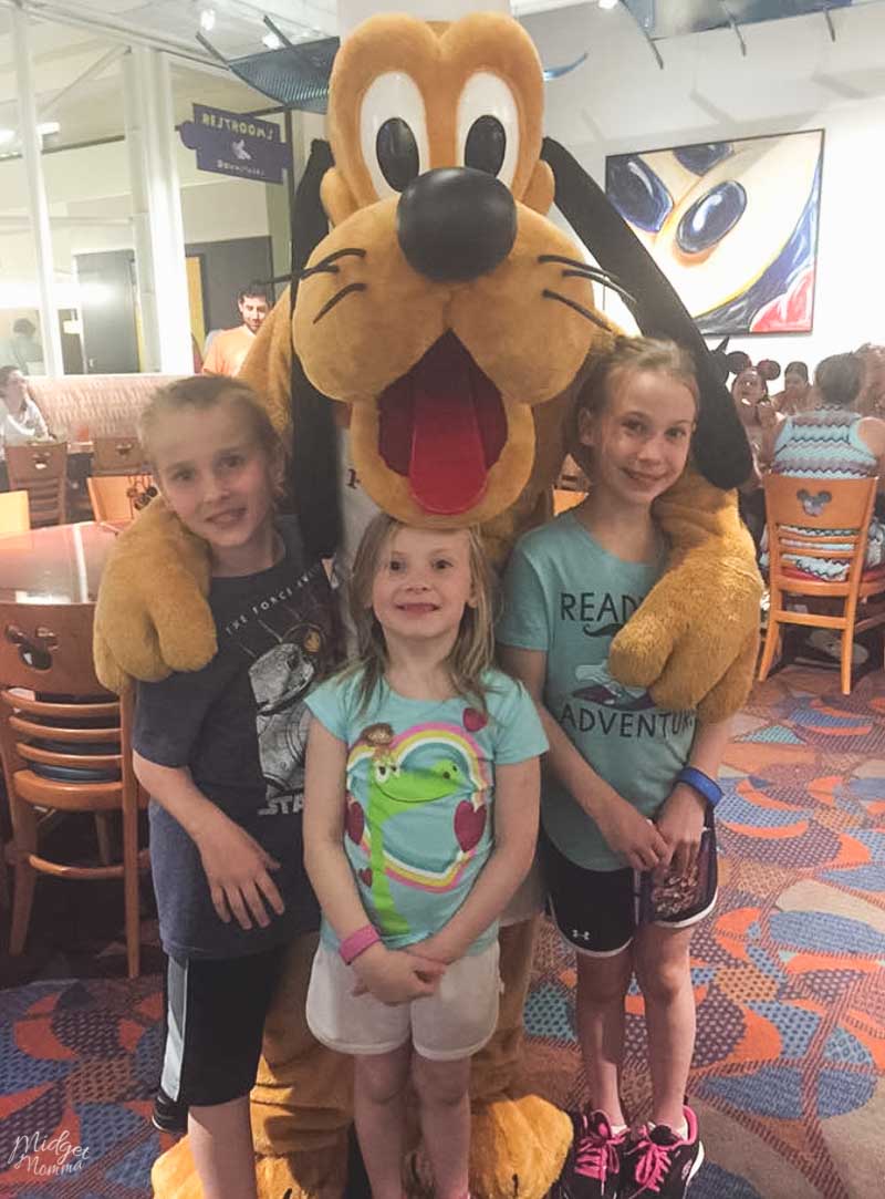 Dine with Pluto at Disney World