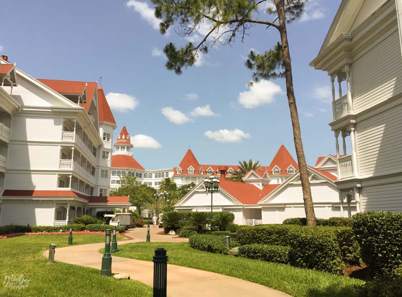 Disney World Deluxe Resort On The Monorail Line