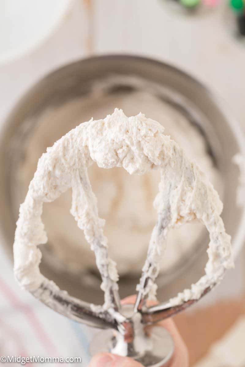 BEST Buttercream Frosting Recipe (Fluffy Bakery Style Buttercream)