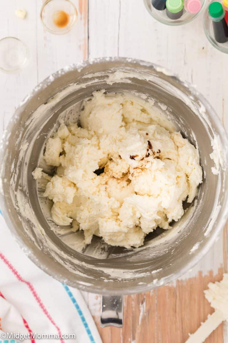 BEST Buttercream Frosting Recipe (Fluffy Bakery Style Buttercream)