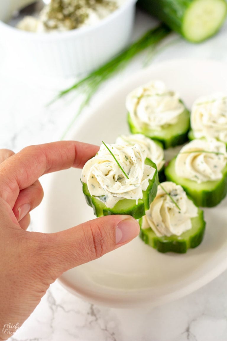 Cucumber Slices With Herb & Garlic Cheese