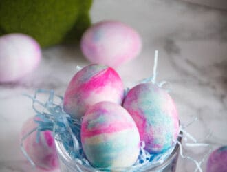 How to Dye Easter Eggs with Shaving Cream
