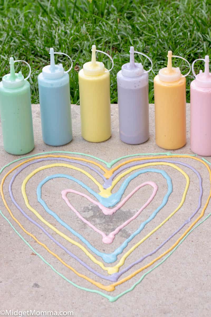 how to make sidewalk paint as an easy summer craft. 