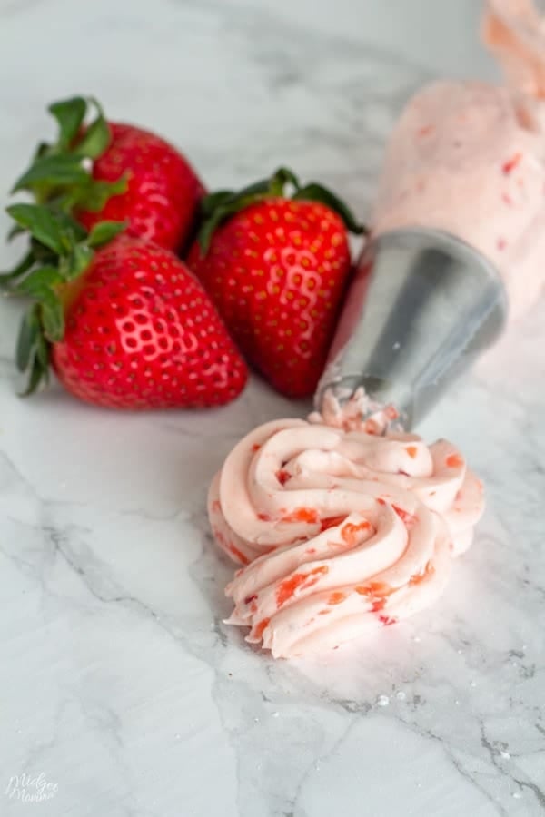 piping bag filled with keto friendly strawberry buttercream frosting