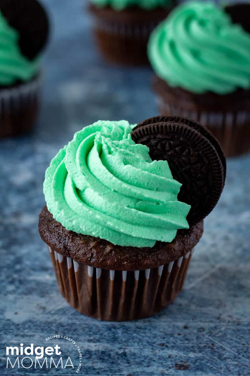 Mint Oreo Cupcakes